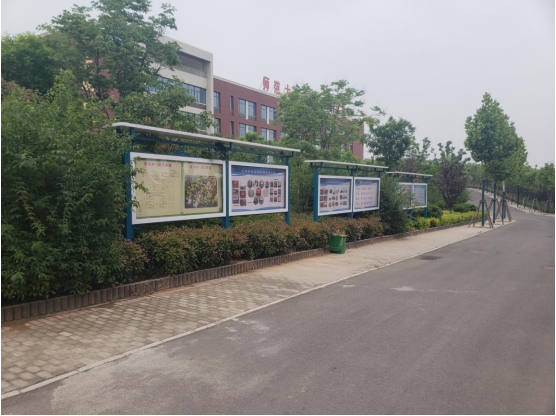 学校标识牌
